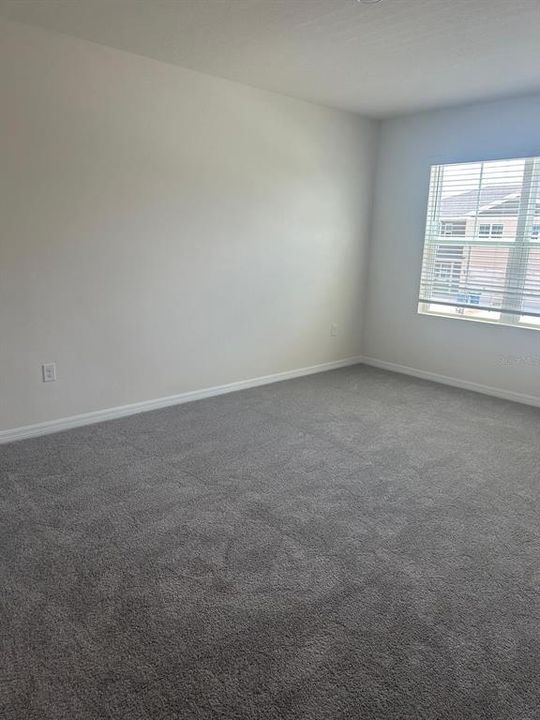 For Rent: $2,100 (3 beds, 2 baths, 1486 Square Feet)