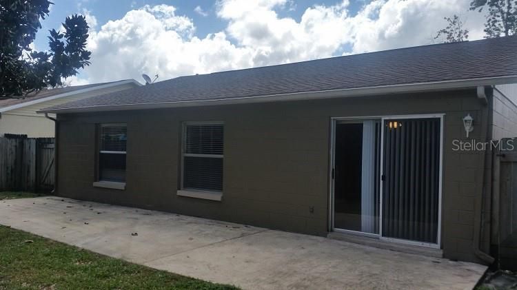 For Rent: $2,099 (3 beds, 2 baths, 1218 Square Feet)