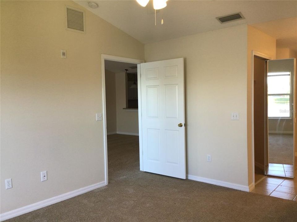 For Rent: $1,717 (2 beds, 2 baths, 1212 Square Feet)