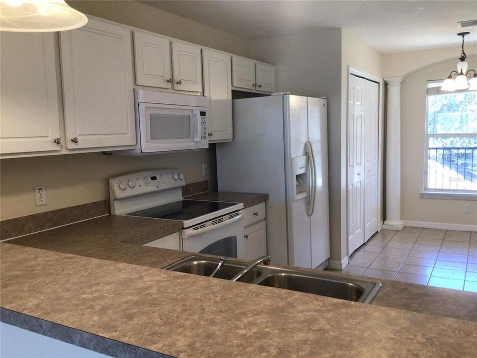 For Rent: $1,717 (2 beds, 2 baths, 1212 Square Feet)