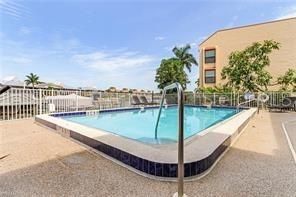 For Sale: $330,000 (2 beds, 2 baths, 1410 Square Feet)