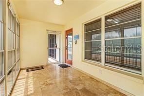 For Sale: $330,000 (2 beds, 2 baths, 1410 Square Feet)