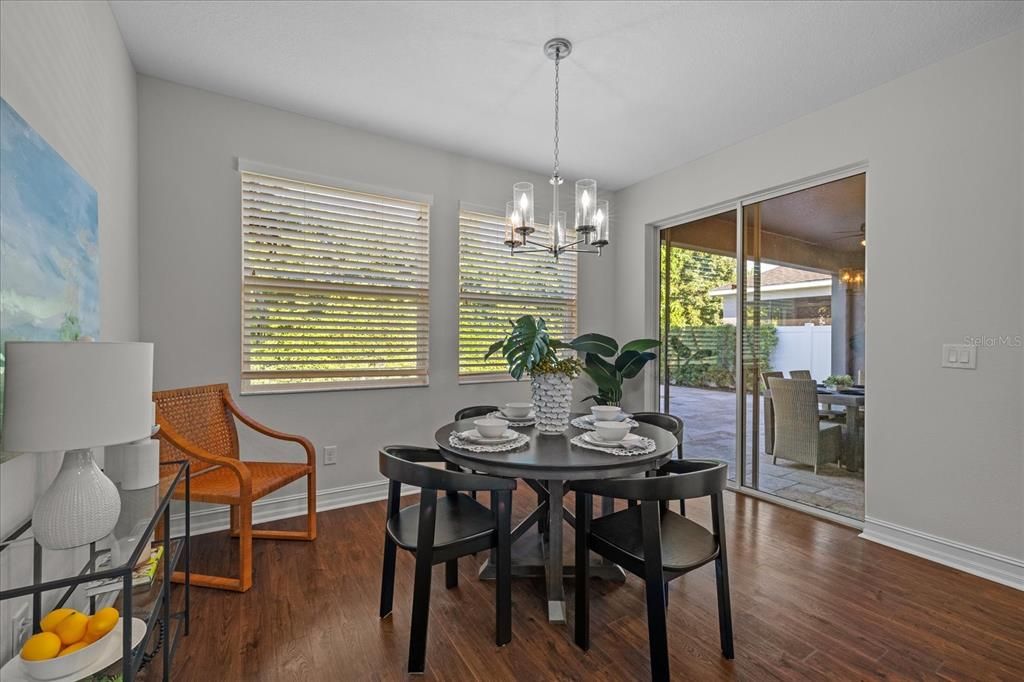 Kitchen dining area