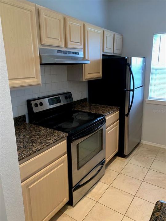 For Rent: $1,595 (1 beds, 1 baths, 948 Square Feet)