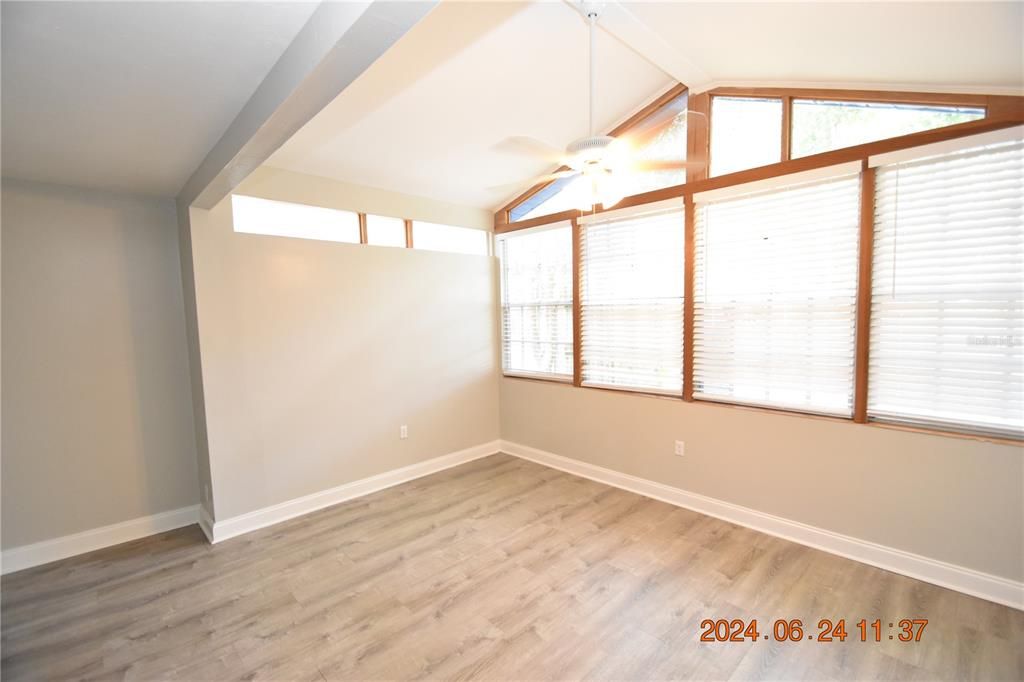 For Rent: $2,000 (2 beds, 2 baths, 1300 Square Feet)