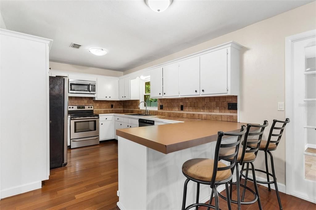 Kitchen Area with Breakfast Bar