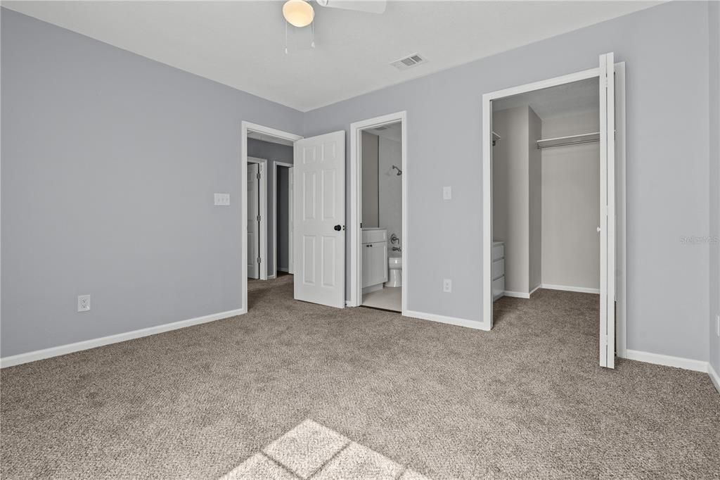 For Sale: $289,900 (2 beds, 2 baths, 1200 Square Feet)