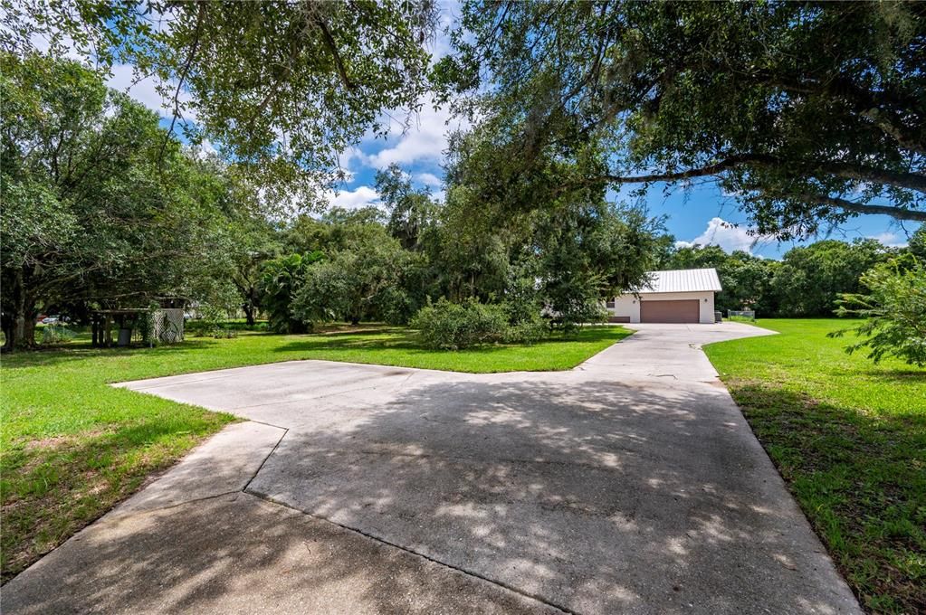 For Sale: $699,000 (3 beds, 3 baths, 2030 Square Feet)