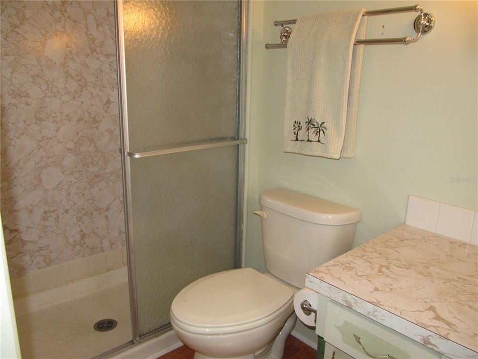 待售: $165,000 (2 贝兹, 2 浴室, 1152 平方英尺)