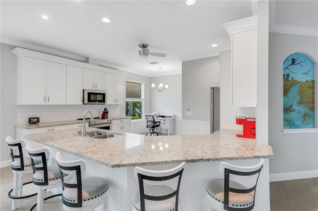 Kitchen & Dinette Area