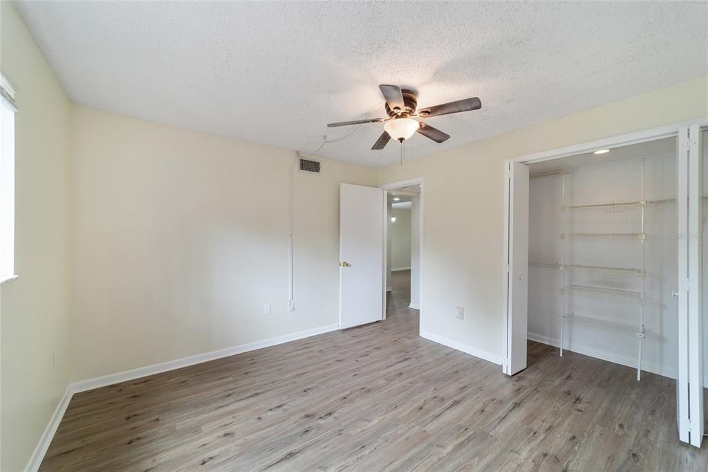 For Sale: $184,900 (2 beds, 2 baths, 1065 Square Feet)