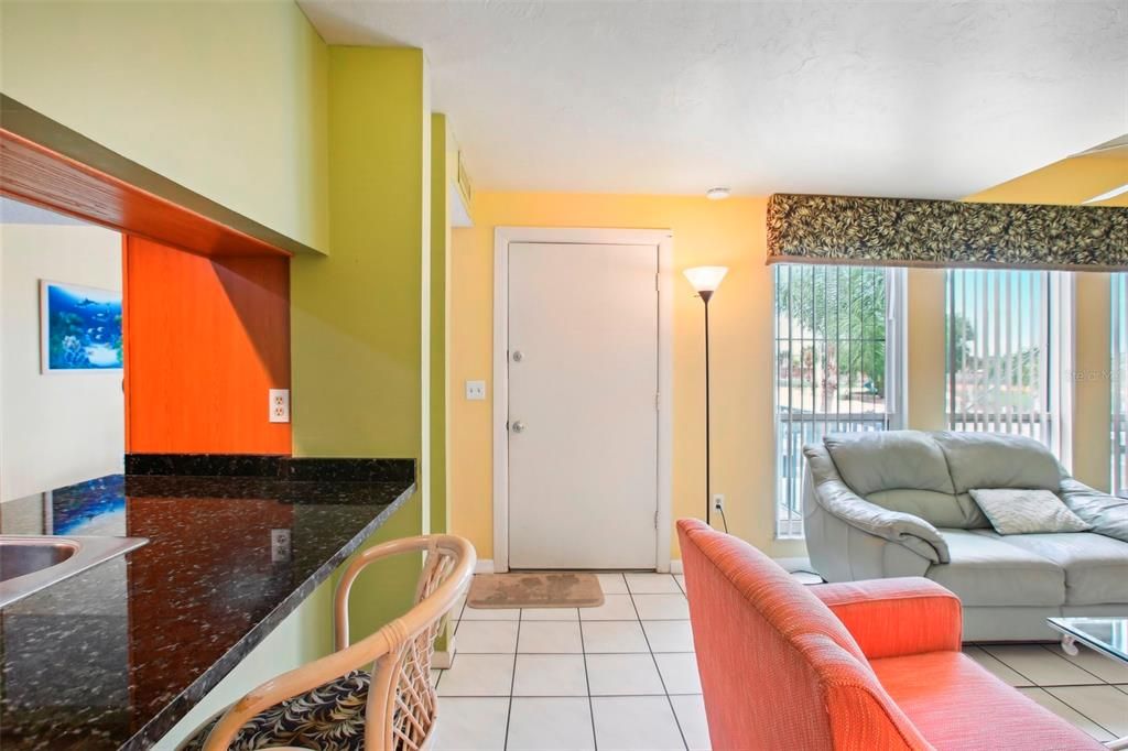 For Sale: $499,900 (2 beds, 1 baths, 1040 Square Feet)