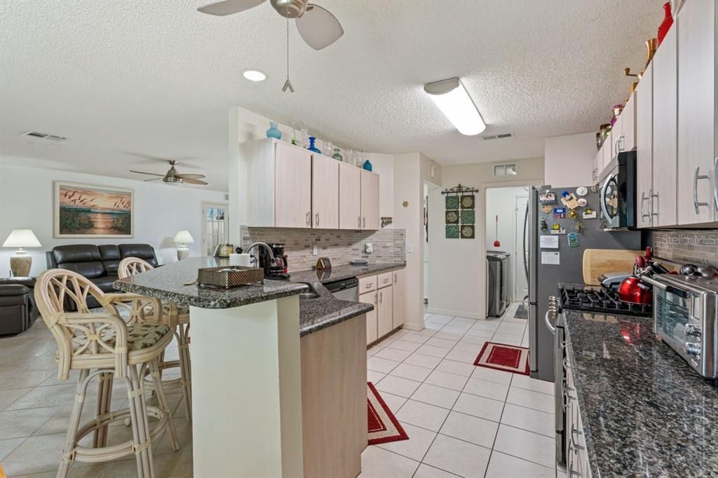 For Sale: $290,000 (2 beds, 2 baths, 1702 Square Feet)