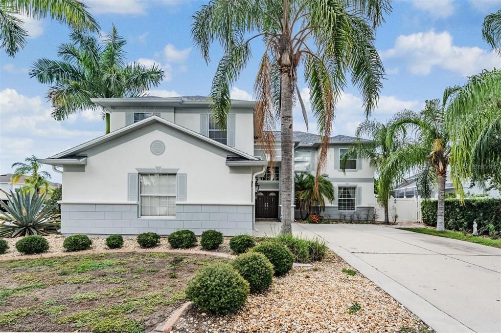 For Sale: $735,000 (4 beds, 2 baths, 3710 Square Feet)