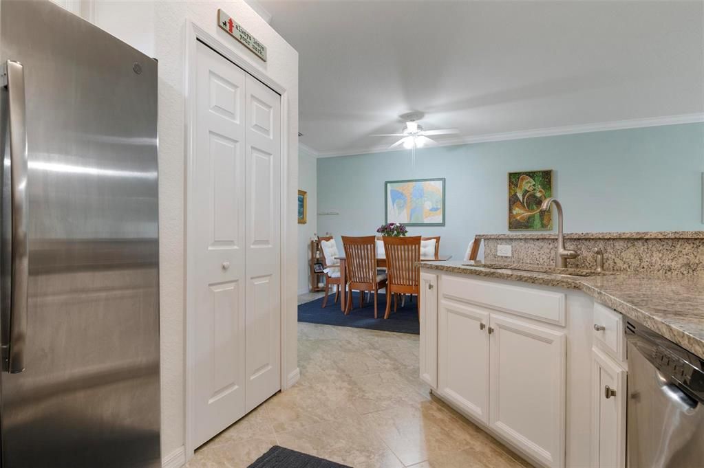 For Sale: $489,900 (2 beds, 2 baths, 1568 Square Feet)
