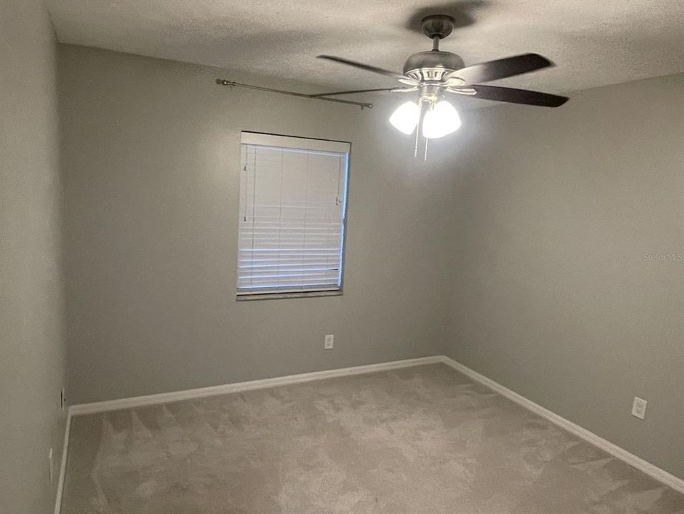 For Rent: $2,400 (4 beds, 2 baths, 2100 Square Feet)