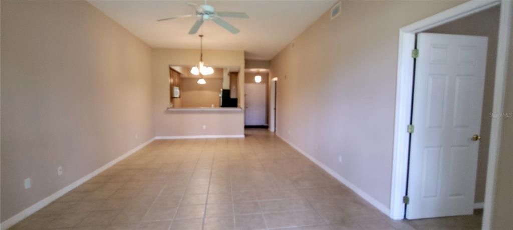For Sale: $316,022 (2 beds, 2 baths, 1330 Square Feet)