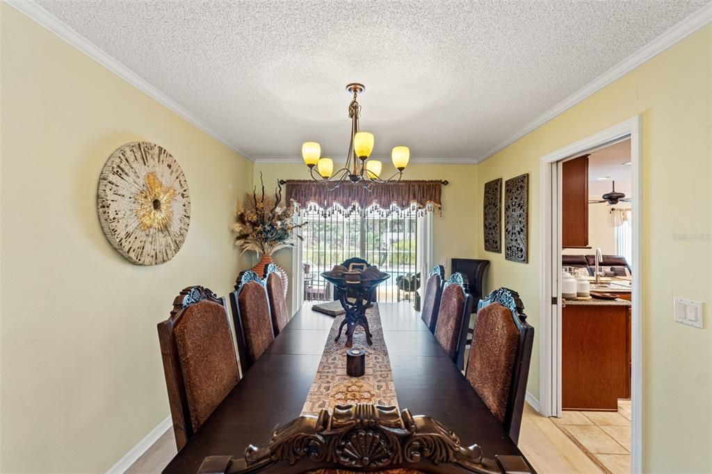 For Sale: $449,900 (3 beds, 2 baths, 1687 Square Feet)