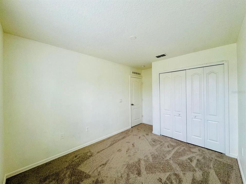 For Rent: $1,999 (3 beds, 2 baths, 1369 Square Feet)