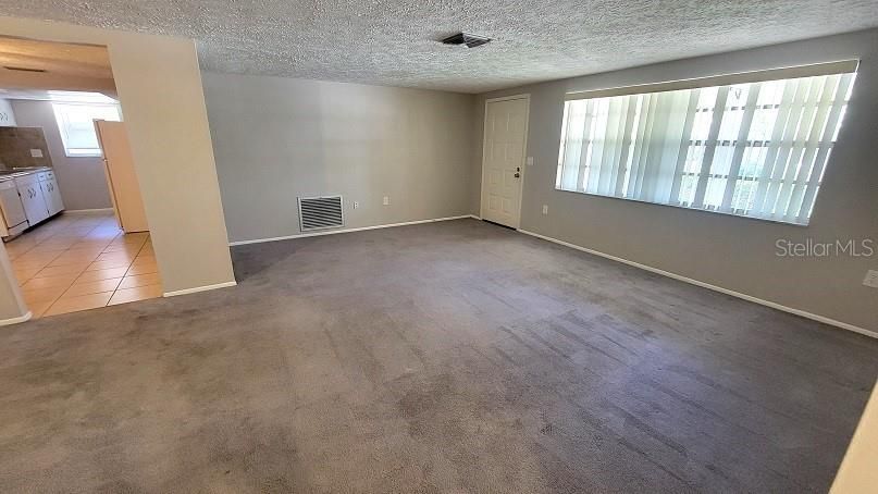 For Rent: $1,700 (3 beds, 2 baths, 1310 Square Feet)