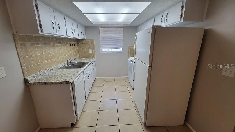 For Rent: $1,700 (3 beds, 2 baths, 1310 Square Feet)
