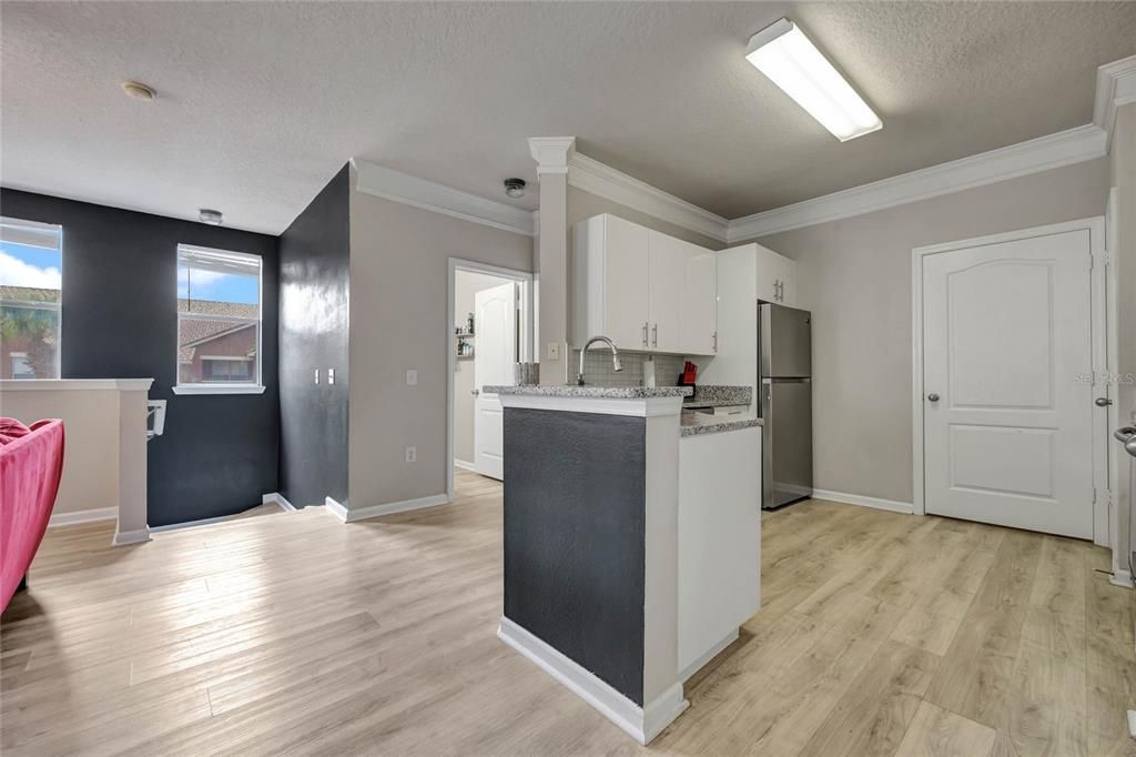 For Sale: $234,990 (2 beds, 2 baths, 1099 Square Feet)