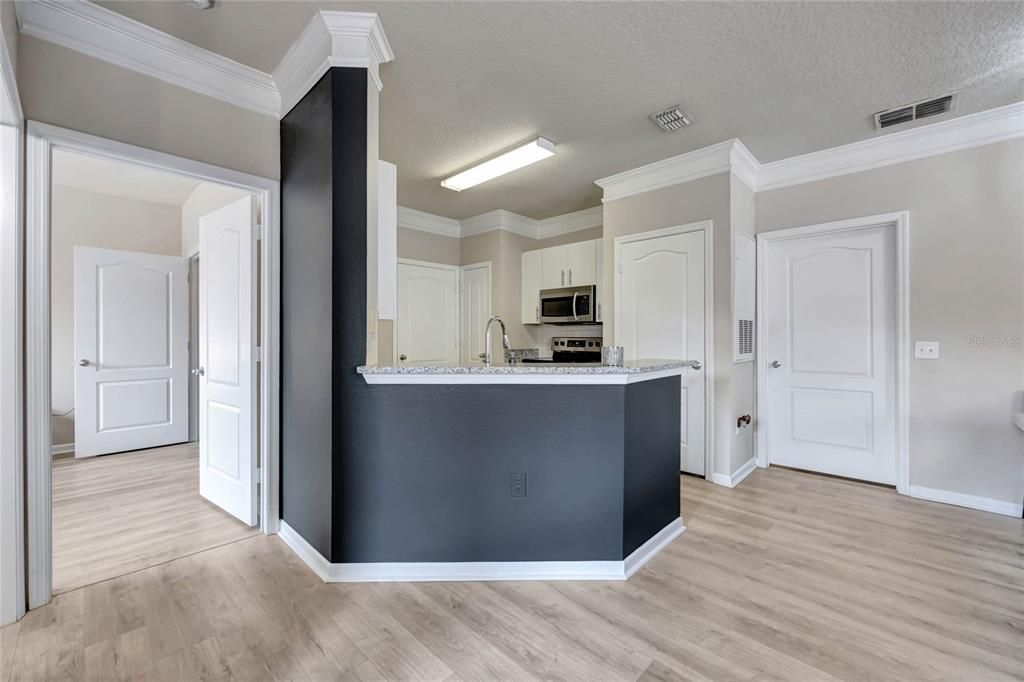 For Sale: $234,990 (2 beds, 2 baths, 1099 Square Feet)