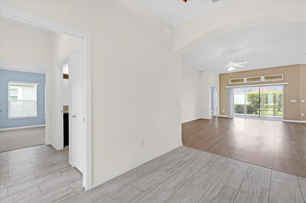 Active With Contract: $465,000 (3 beds, 2 baths, 2159 Square Feet)