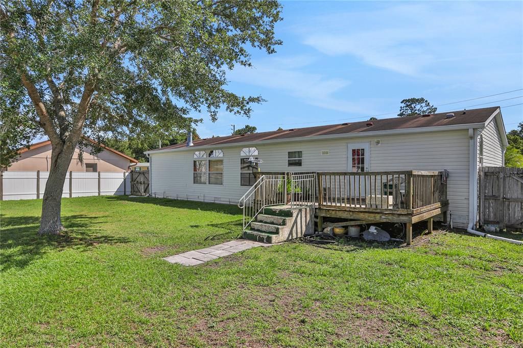 For Sale: $250,000 (4 beds, 2 baths, 1620 Square Feet)