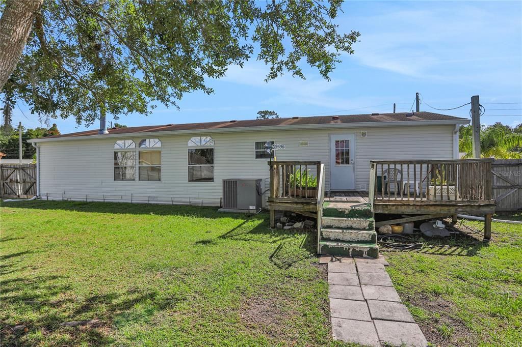 For Sale: $250,000 (4 beds, 2 baths, 1620 Square Feet)