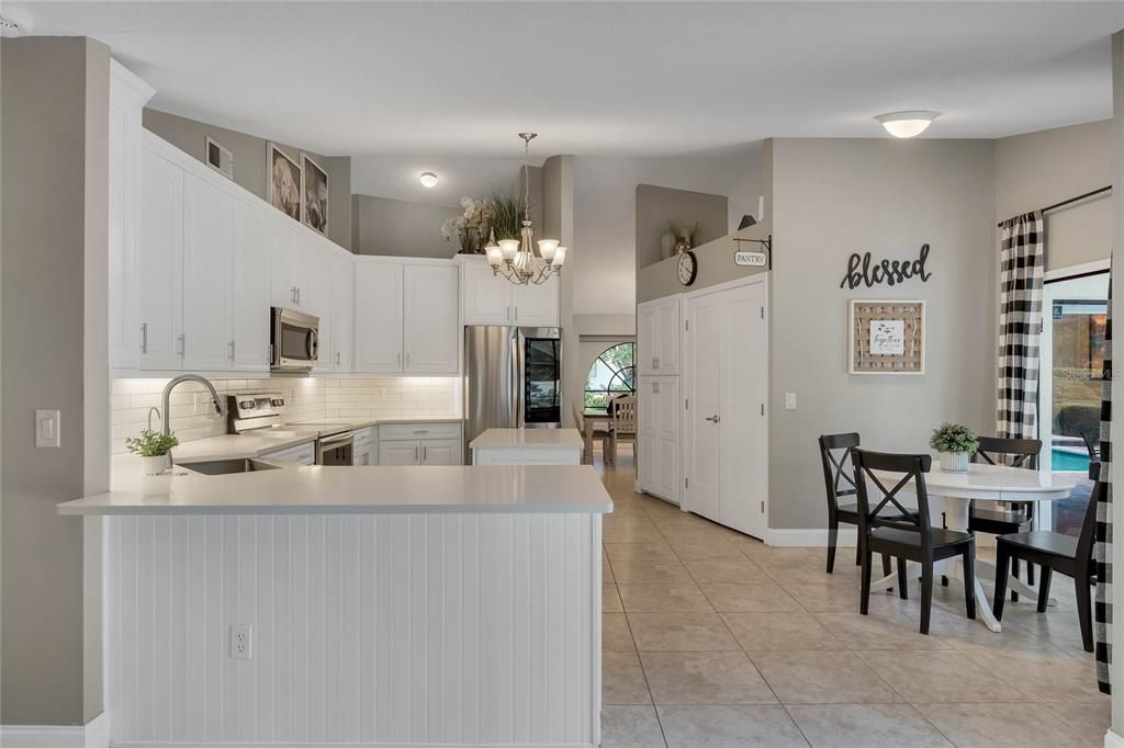 Active With Contract: $594,000 (4 beds, 2 baths, 2031 Square Feet)