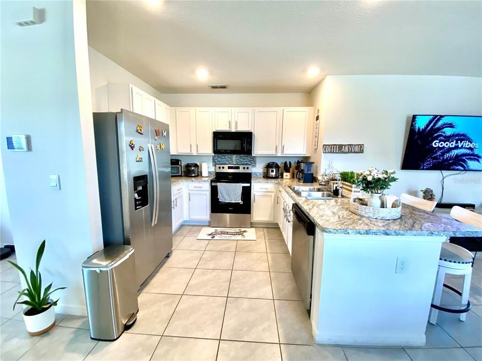 For Sale: $365,000 (3 beds, 2 baths, 1516 Square Feet)