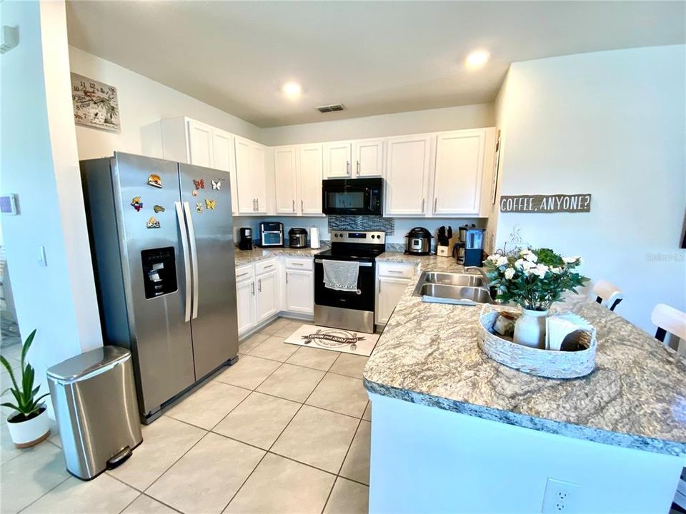 For Sale: $365,000 (3 beds, 2 baths, 1516 Square Feet)