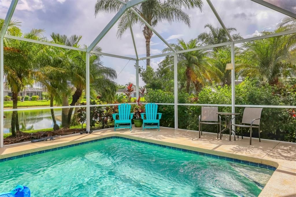 Salt water, heated pool, pond and privacy!