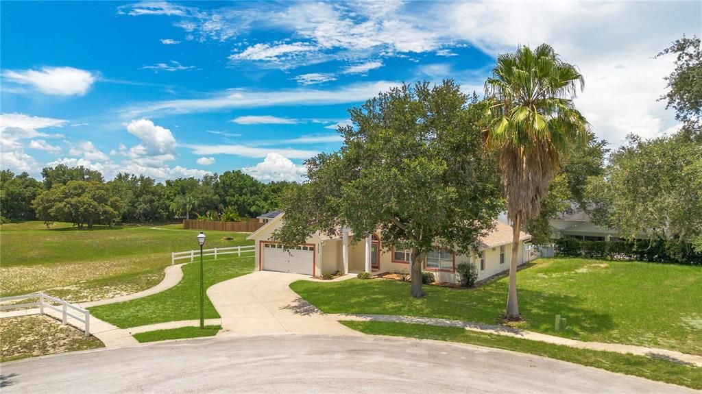 For Sale: $355,000 (3 beds, 2 baths, 1524 Square Feet)