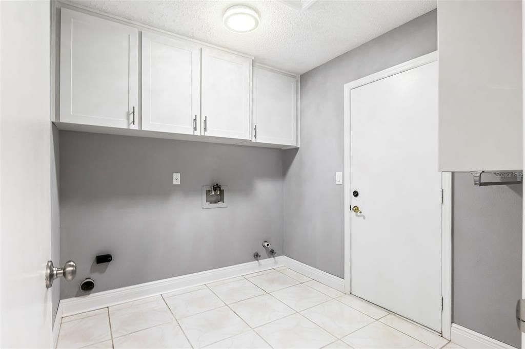 For Sale: $419,500 (2 beds, 2 baths, 1890 Square Feet)