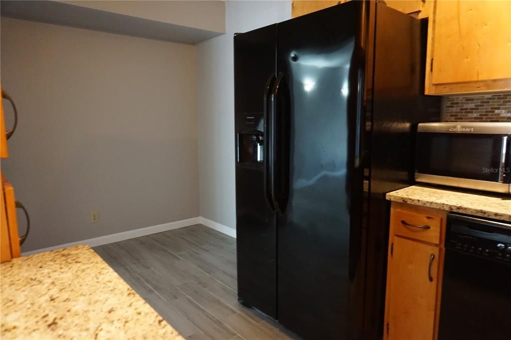 For Rent: $1,650 (2 beds, 2 baths, 1025 Square Feet)