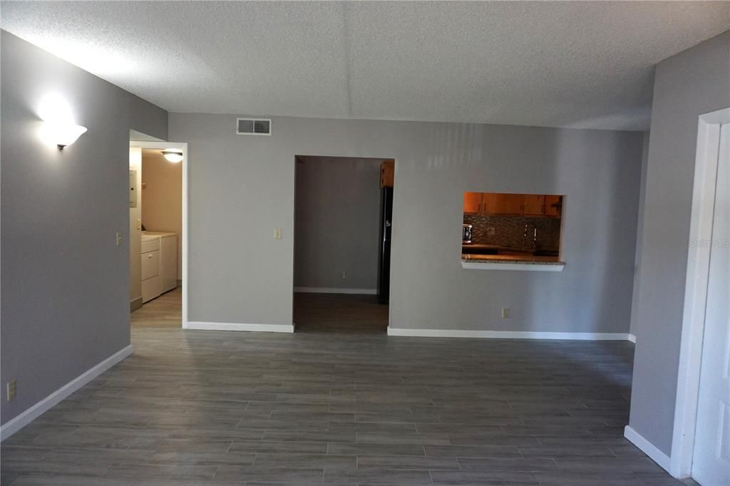 For Rent: $1,650 (2 beds, 2 baths, 1025 Square Feet)