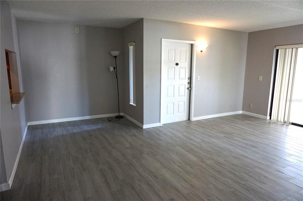 For Rent: $1,650 (2 beds, 2 baths, 1025 Square Feet)