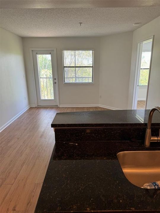 For Rent: $1,345 (1 beds, 1 baths, 485 Square Feet)