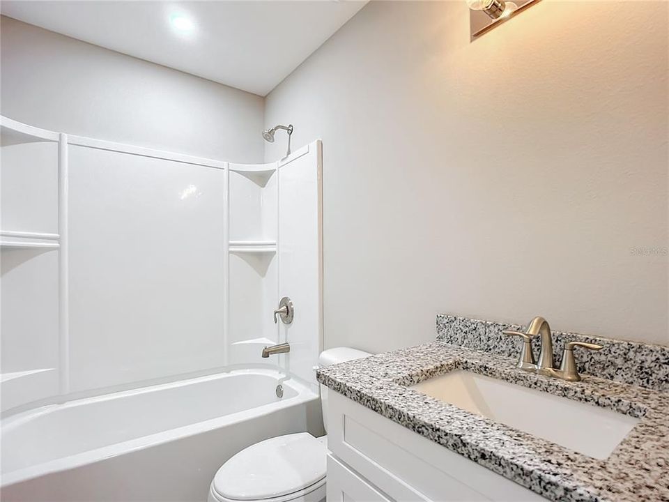 For Sale: $325,000 (3 beds, 1 baths, 1210 Square Feet)
