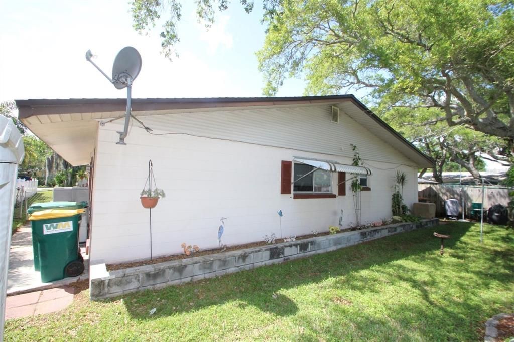 For Sale: $609,000 (4 beds, 2 baths, 2000 Square Feet)