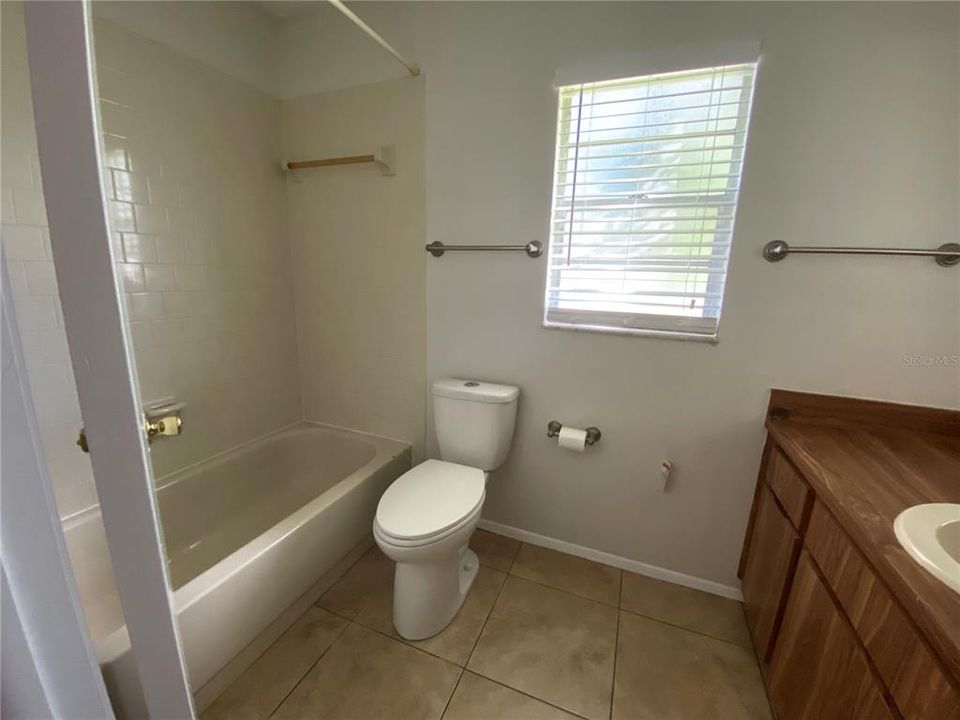 For Rent: $2,200 (3 beds, 2 baths, 1502 Square Feet)