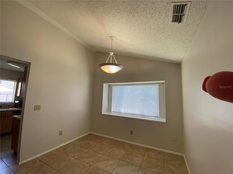 For Rent: $2,200 (3 beds, 2 baths, 1502 Square Feet)