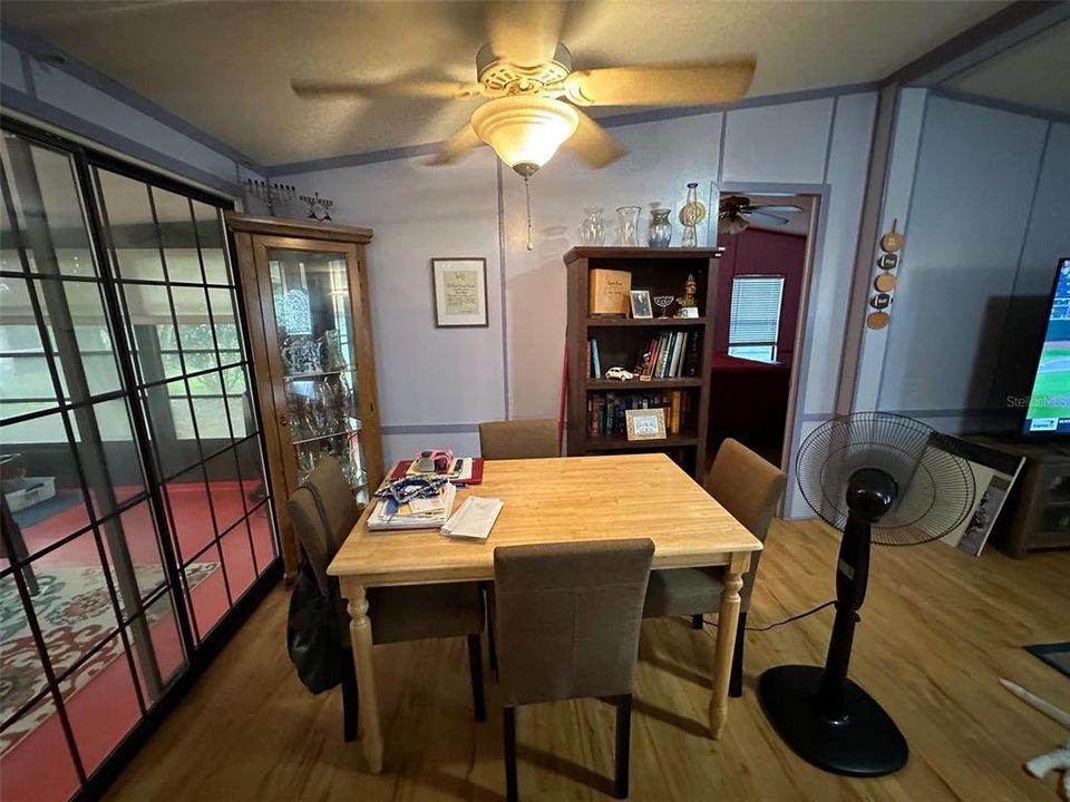 For Sale: $170,000 (2 beds, 2 baths, 960 Square Feet)