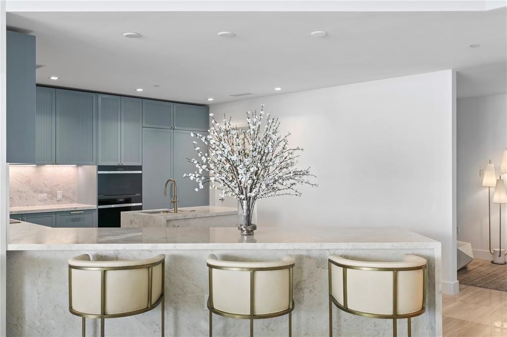 For Sale: $2,695,000 (2 beds, 2 baths, 2405 Square Feet)