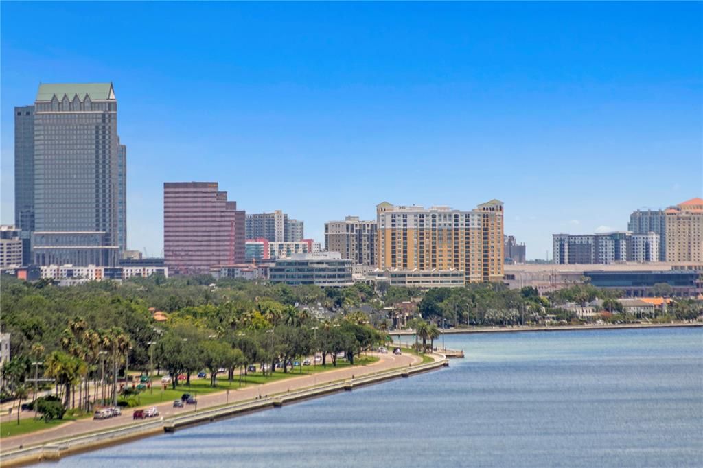 For Sale: $2,595,000 (2 beds, 2 baths, 2405 Square Feet)