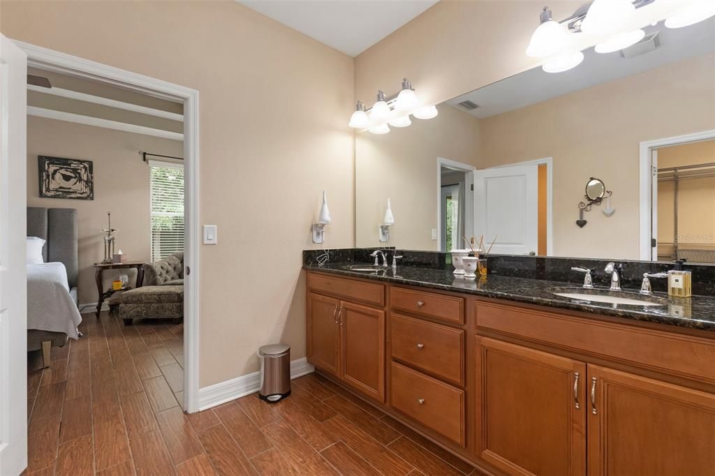 For Sale: $459,900 (3 beds, 2 baths, 1945 Square Feet)