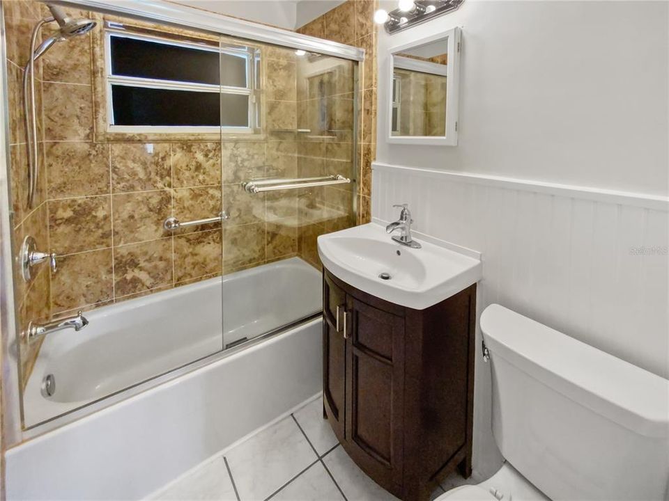 For Sale: $330,000 (3 beds, 1 baths, 1488 Square Feet)