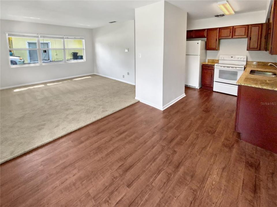 For Sale: $330,000 (3 beds, 1 baths, 1488 Square Feet)